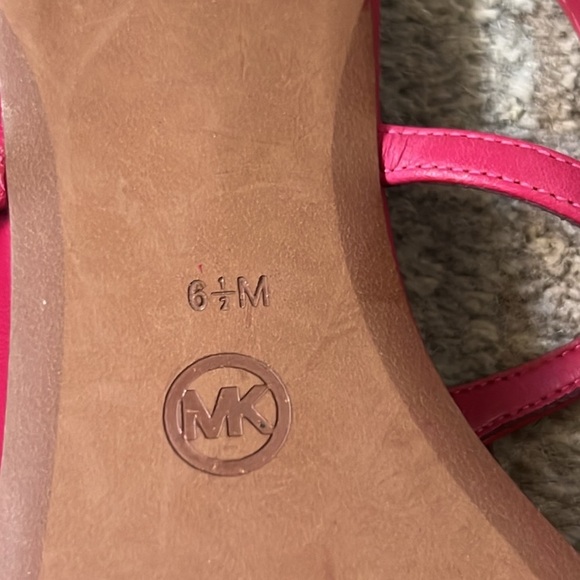 MICHAEL Michael Kors Tasha T Strap Kitten Heels Sandals in Dark Raspberry - Picture 10 of 12